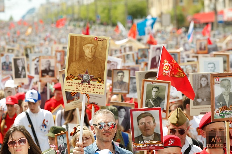  Шествие Бессмертного полка в Кургане 9 мая.